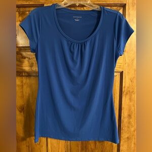 Worthington blue top, size Small